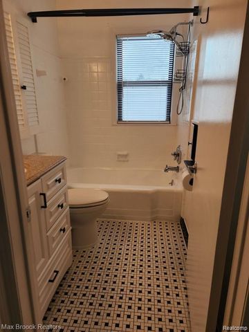 1815 Bowers Street, Birmingham, MI 48009