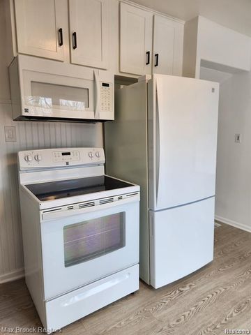 1815 Bowers Street, Birmingham, MI 48009
