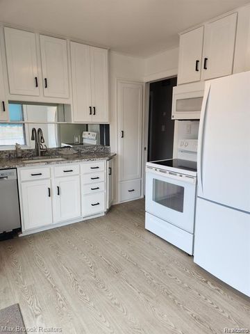 1815 Bowers Street, Birmingham, MI 48009