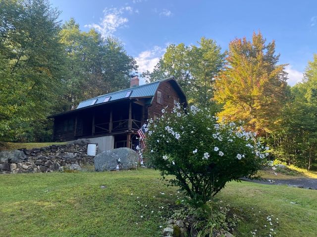 43 Greenville Rd, Townsend, MA 01474