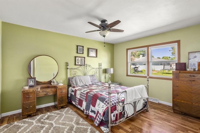 2407 S SCHAEFER STREET, Appleton, WI 54915