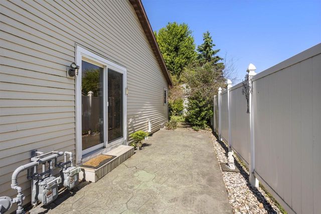 2407 S SCHAEFER STREET, Appleton, WI 54915