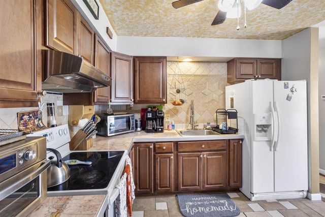2407 S SCHAEFER STREET, Appleton, WI 54915