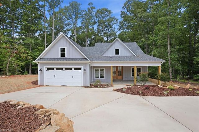 2646 Johns Ridge Drive, Asheboro, NC 27205
