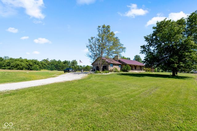 1802 N Ewing Street, Seymour, IN 47274
