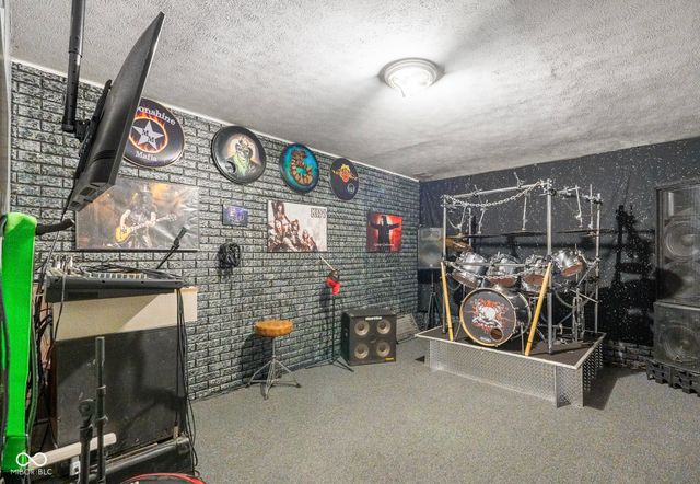 1802 N Ewing Street, Seymour, IN 47274