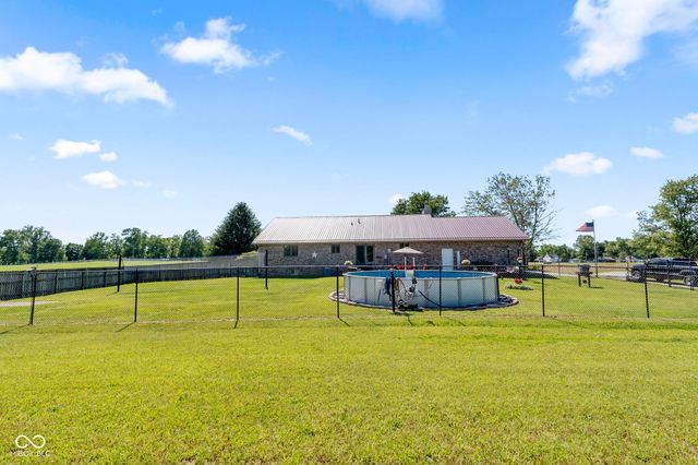 1802 N Ewing Street, Seymour, IN 47274