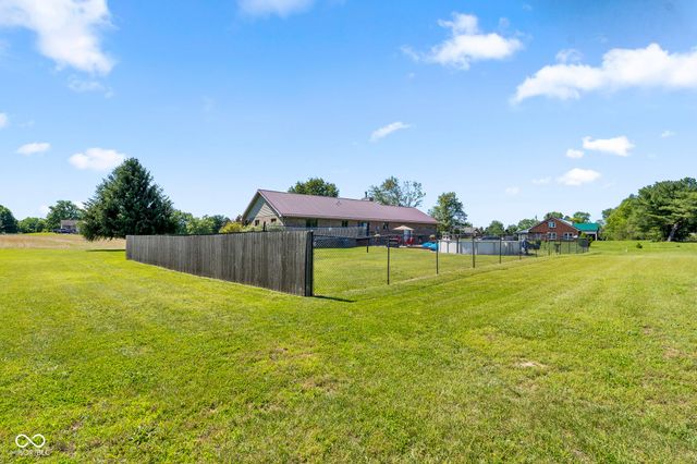 1802 N Ewing Street, Seymour, IN 47274
