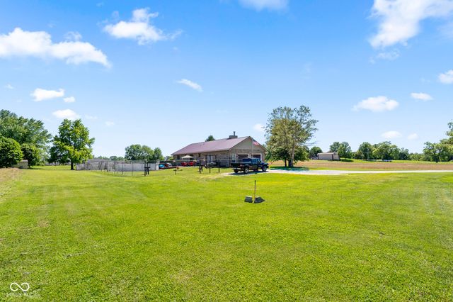 1802 N Ewing Street, Seymour, IN 47274