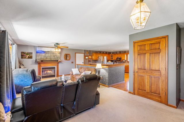 1802 N Ewing Street, Seymour, IN 47274