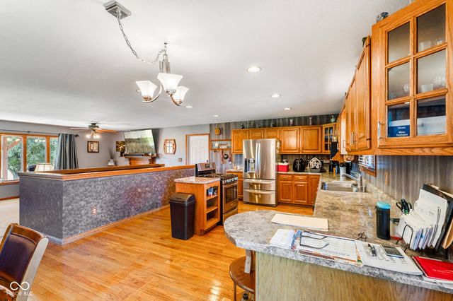 1802 N Ewing Street, Seymour, IN 47274