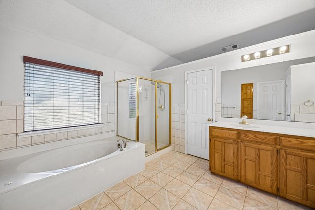2305 Buckeye Drive, Mesquite, TX 75181