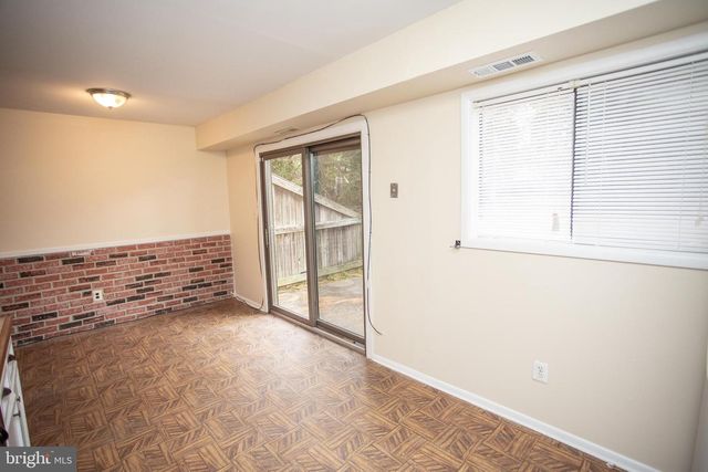 11 DOVER DR, Lindenwold, NJ 08021
