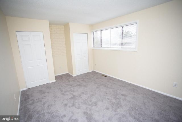 11 DOVER DR, Lindenwold, NJ 08021