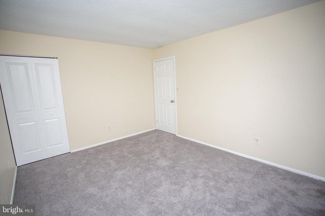 11 DOVER DR, Lindenwold, NJ 08021