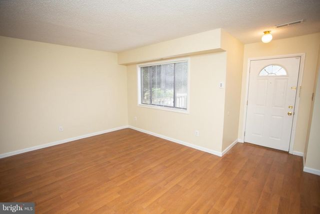 11 DOVER DR, Lindenwold, NJ 08021