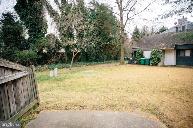 11 DOVER DR, Lindenwold, NJ 08021