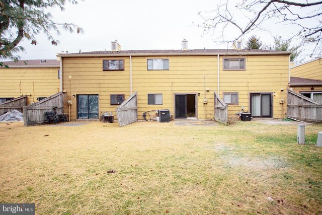 11 DOVER DR, Lindenwold, NJ 08021