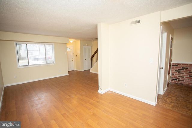 11 DOVER DR, Lindenwold, NJ 08021