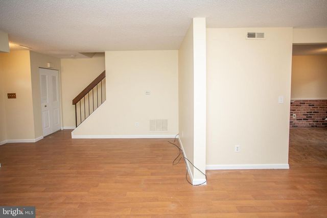 11 DOVER DR, Lindenwold, NJ 08021