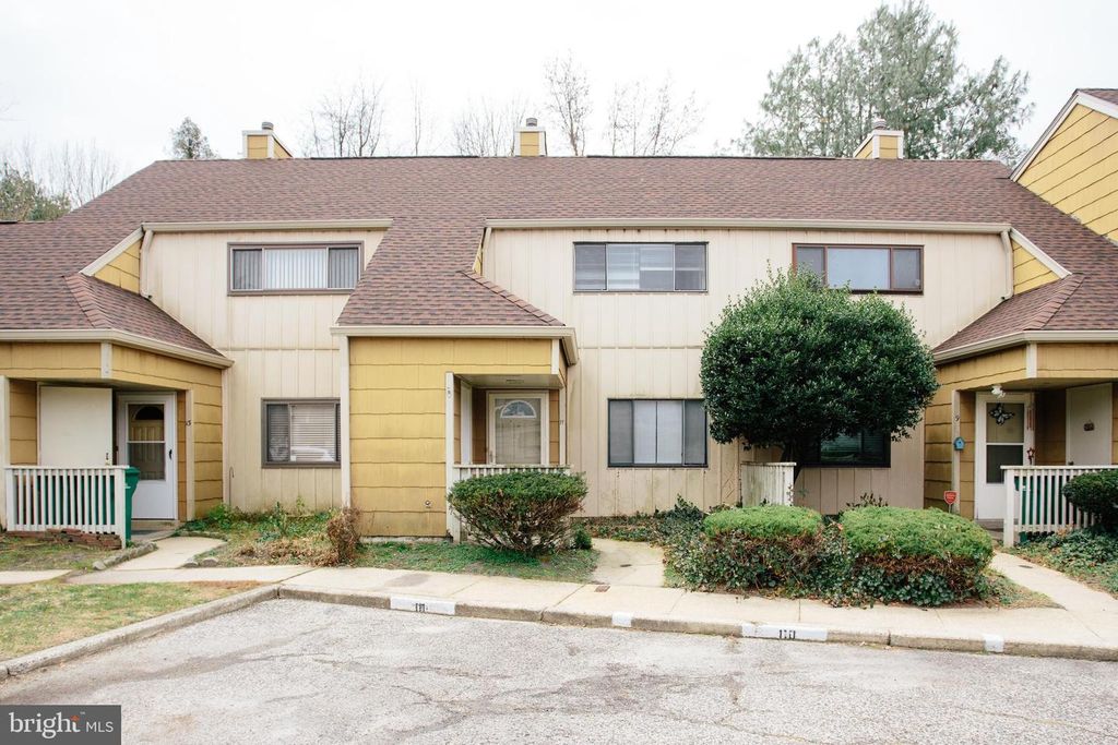 11 DOVER DR, Lindenwold, NJ 08021