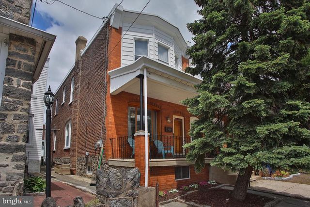 207 LAURISTON ST, Philadelphia, PA 19128