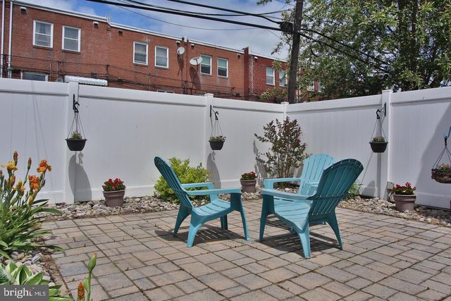 207 LAURISTON ST, Philadelphia, PA 19128