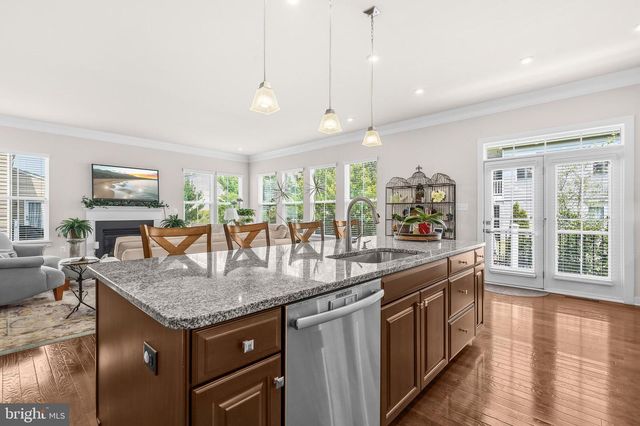 106 FRINGETREE CT, Lake Frederick, VA 22630