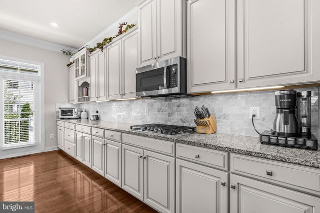 106 FRINGETREE CT, Lake Frederick, VA 22630