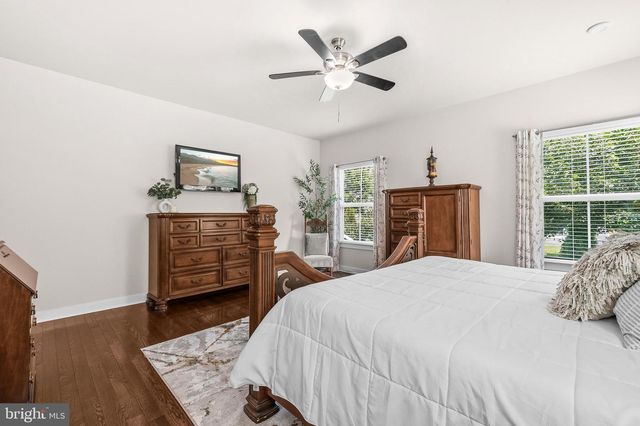 106 FRINGETREE CT, Lake Frederick, VA 22630