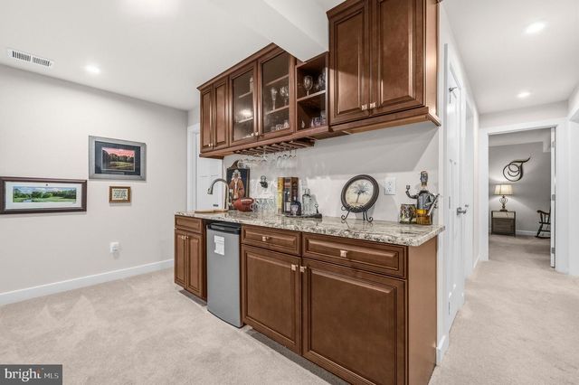 106 FRINGETREE CT, Lake Frederick, VA 22630