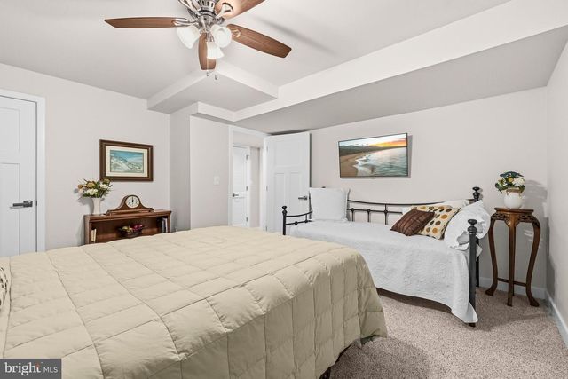 106 FRINGETREE CT, Lake Frederick, VA 22630