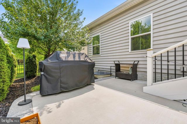 106 FRINGETREE CT, Lake Frederick, VA 22630