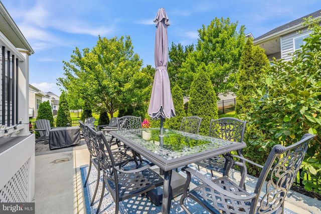106 FRINGETREE CT, Lake Frederick, VA 22630