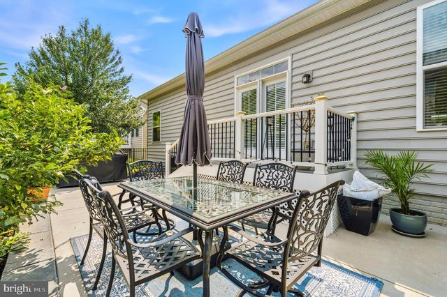 106 FRINGETREE CT, Lake Frederick, VA 22630