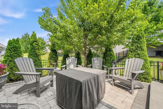 106 FRINGETREE CT, Lake Frederick, VA 22630
