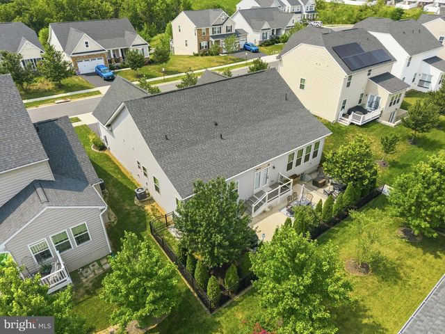 106 FRINGETREE CT, Lake Frederick, VA 22630