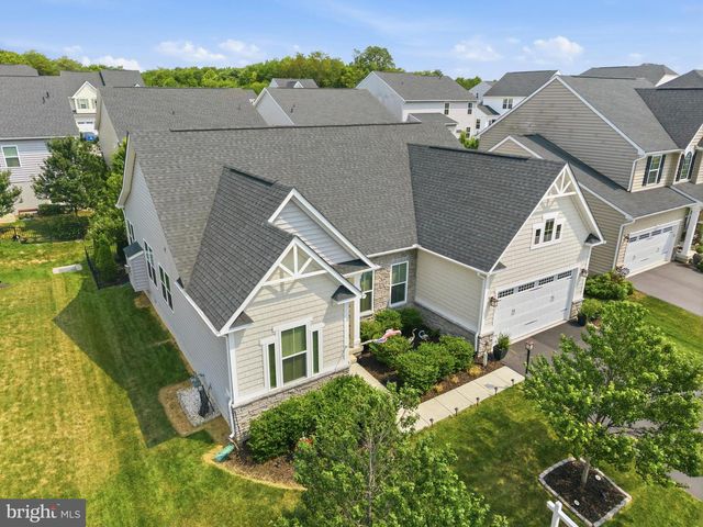106 FRINGETREE CT, Lake Frederick, VA 22630