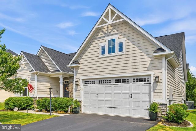 106 FRINGETREE CT, Lake Frederick, VA 22630