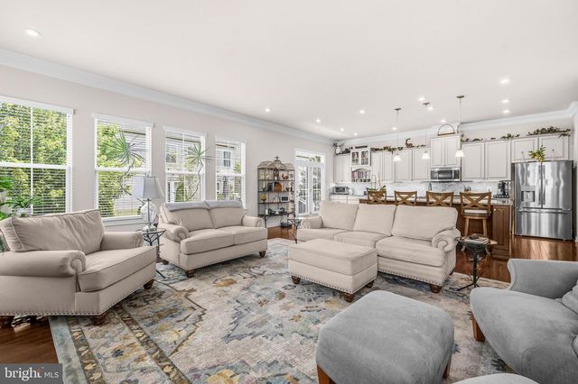 106 FRINGETREE CT, Lake Frederick, VA 22630