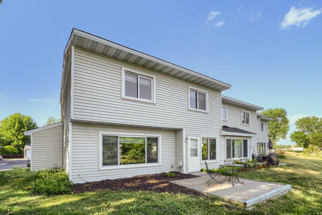 5918 Cahill Avenue, Inver Grove Heights, MN 55076 — photo 2