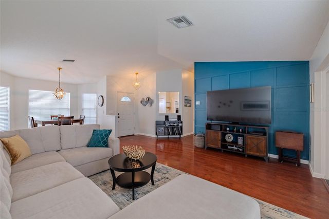 1221 FRANFORD DRIVE, Brandon, FL 33511