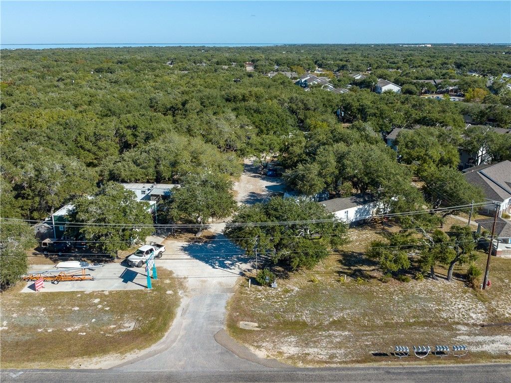 2301 Fm 3036, Rockport, TX 78382 — exterior