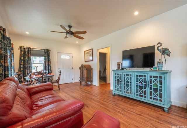 237 Kilani Avenue 4, Wahiawa, HI 96786