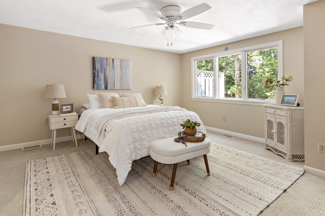 7 Upland Circle, Mashpee, MA 02649