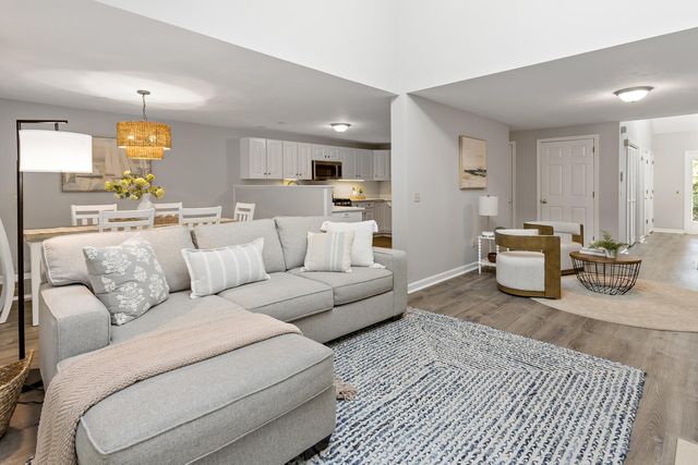 7 Upland Circle, Mashpee, MA 02649