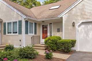 7 Upland Circle, Mashpee, MA 02649