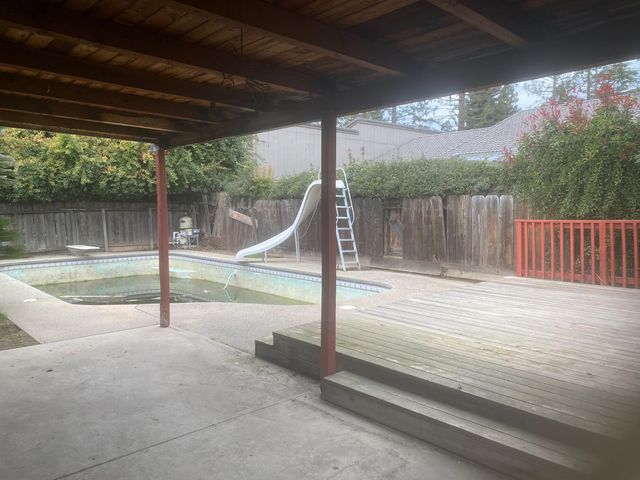 2654 E Warner Avenue, Fresno, CA 93710