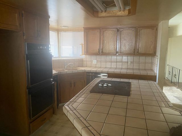 2654 E Warner Avenue, Fresno, CA 93710