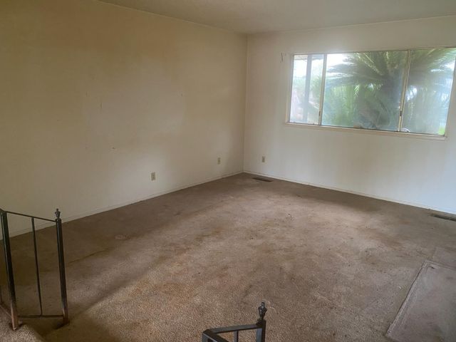 2654 E Warner Avenue, Fresno, CA 93710